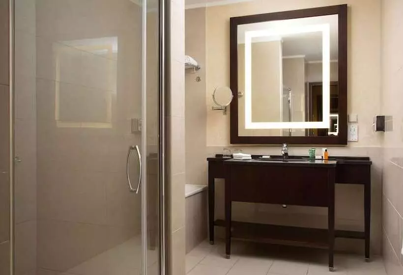 デラックスルーム, Hilton Moscow Leningradskaya