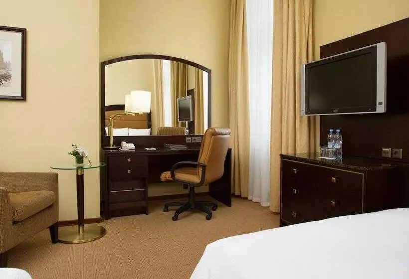 デラックスルーム, Hilton Moscow Leningradskaya