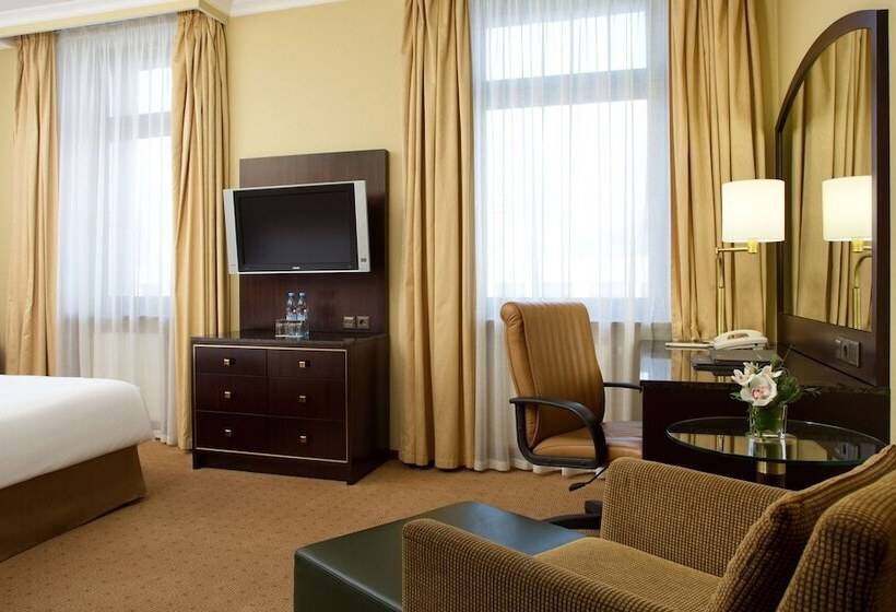Номер Executive, Hilton Moscow Leningradskaya
