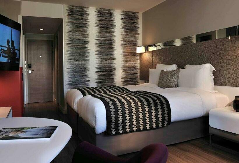 带城市景观的高级房间, Pullman Dakar Teranga