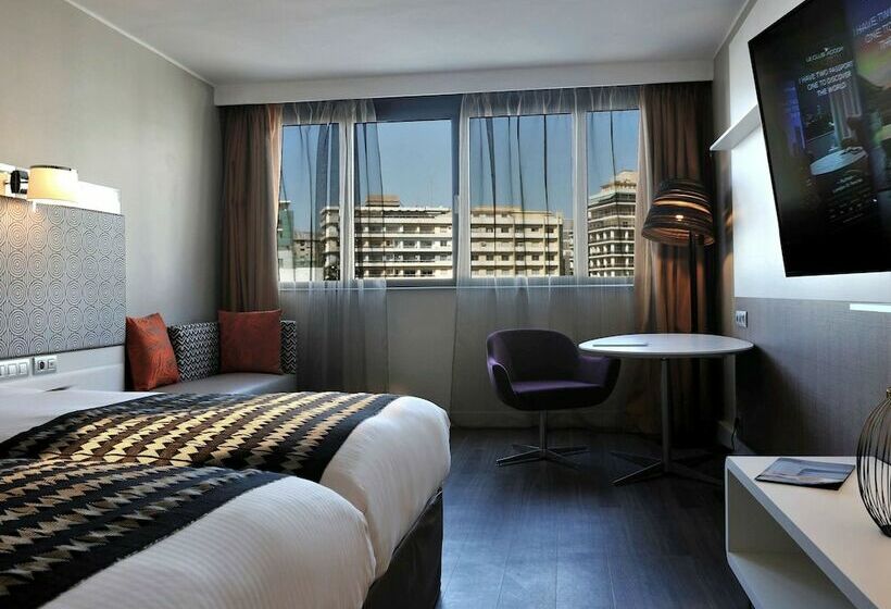 带城市景观的高级房间, Pullman Dakar Teranga