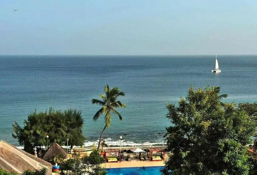 اتاق سوپریور با چشم‌انداز دریا, Pullman Dakar Teranga