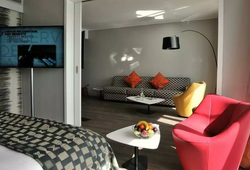 سوییت جونیور با چشم‌انداز دریا, Pullman Dakar Teranga