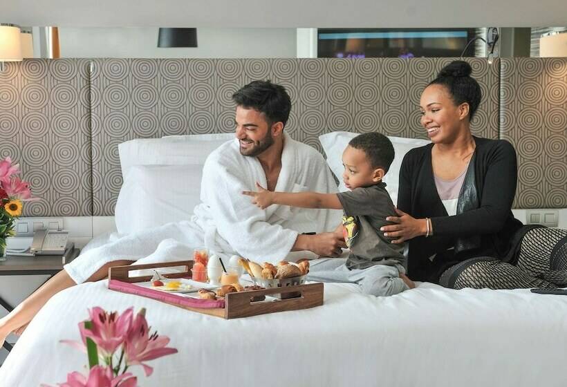 小型套房带海景, Pullman Dakar Teranga