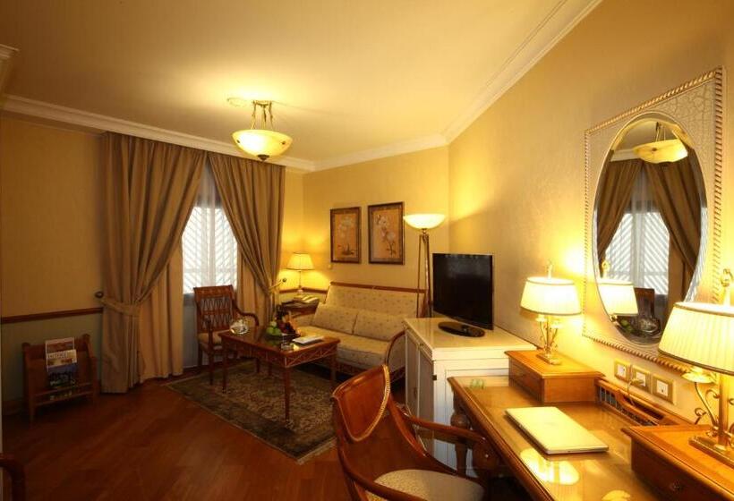 סוויטת ג'וניור נוף לעיר, The Oberoi Madina المدينة أوبروي