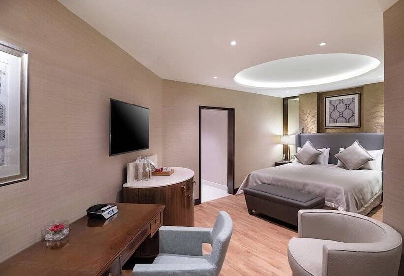 סוויטה אקזקיוטיב, The Oberoi Madina المدينة أوبروي