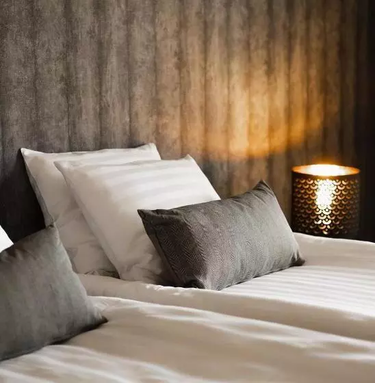 Standard-huone, Waltikka