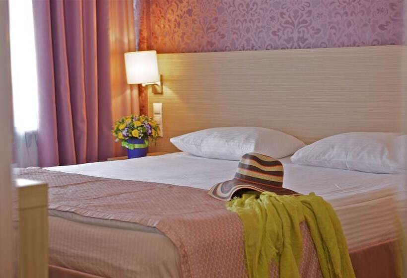 اتاق استاندارد, Grand Hotel Zhemchuzhina