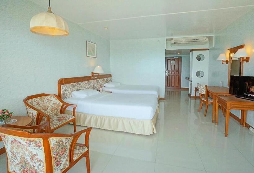 اتاق لوکس با چشمانداز دریا, Pattaya Park Beach Resort