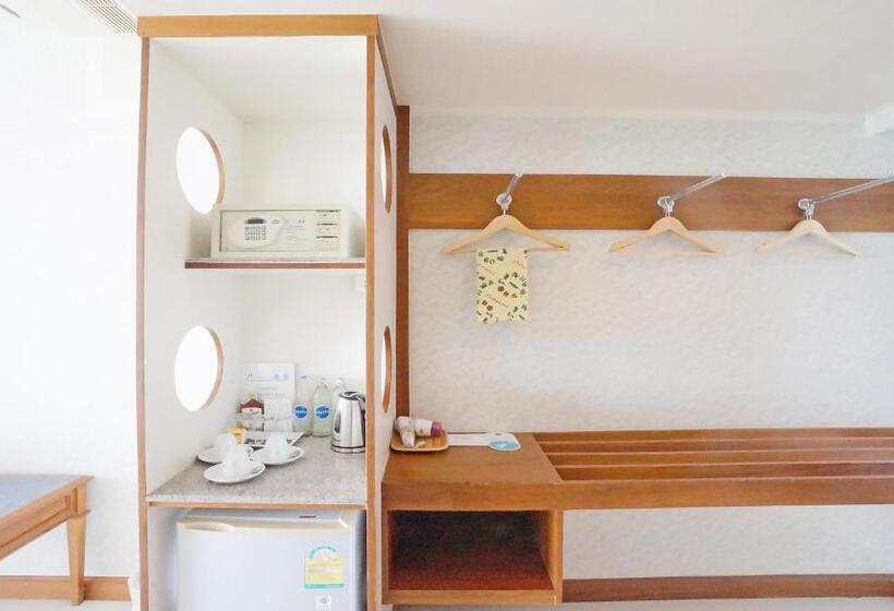 سوییت جونیور, Pattaya Park Beach Resort