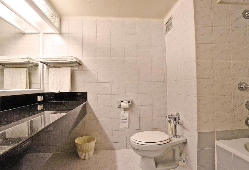 سوئیت 2 خوابه, Pattaya Park Beach Resort