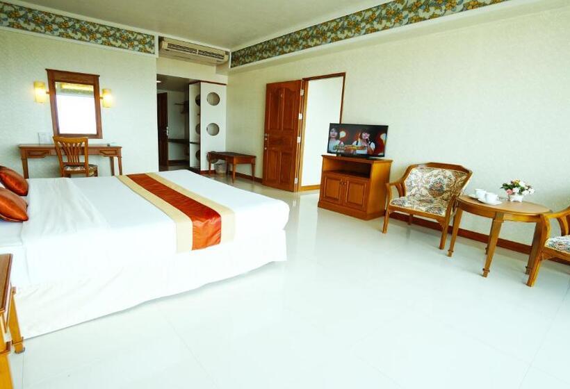 سوئیت 2 خوابه, Pattaya Park Beach Resort