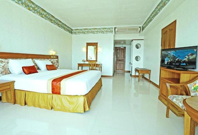 سوئیت 2 خوابه, Pattaya Park Beach Resort