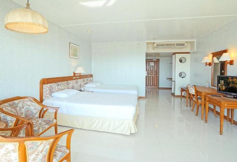 اتاق سوپریور, Pattaya Park Beach Resort