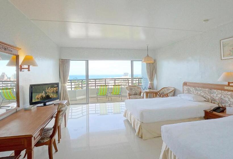 Quarto Superior, Pattaya Park Beach Resort