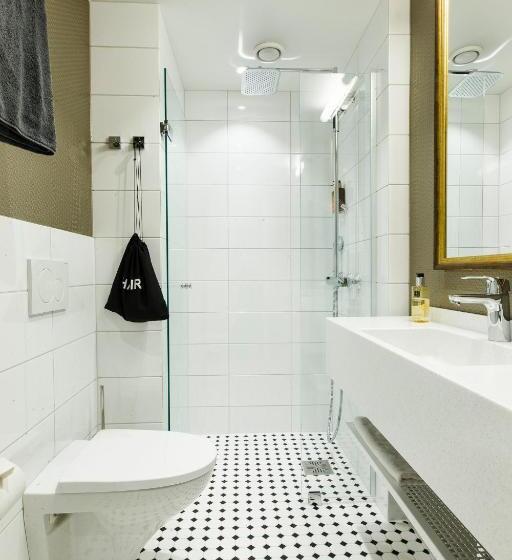 Семейный Номер, Quality Hotel Sveitsi