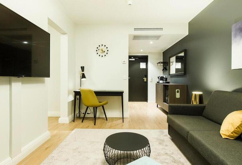 Полулюкс, Quality Hotel Sveitsi