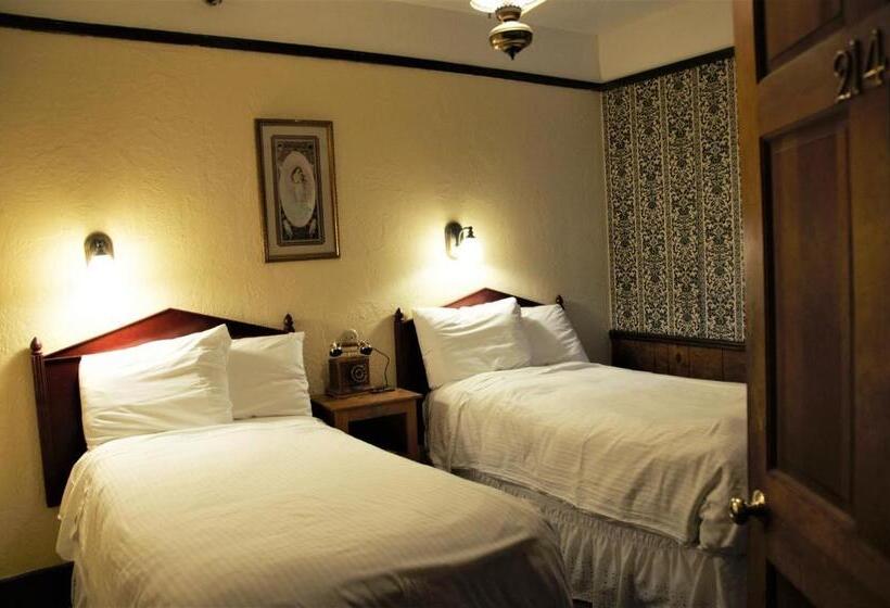 Номер Economy, Alaskan Hotel And Bar