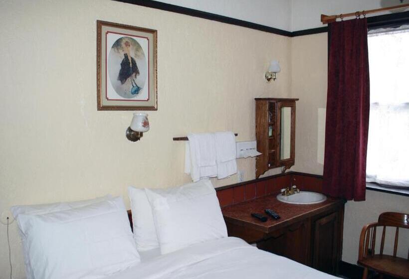 غرفة قياسية مزوَّدة بمطبخ, Alaskan Hotel And Bar