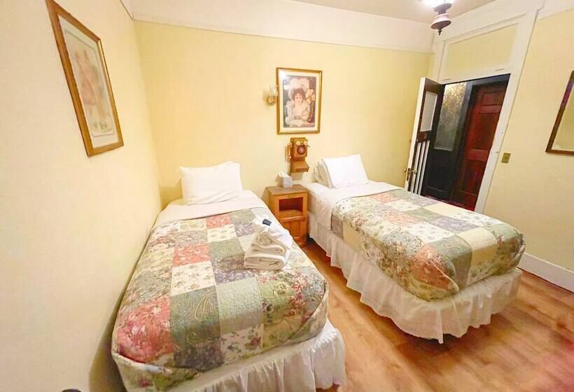 غرفة إقتصادية حمام مشترك, Alaskan Hotel And Bar