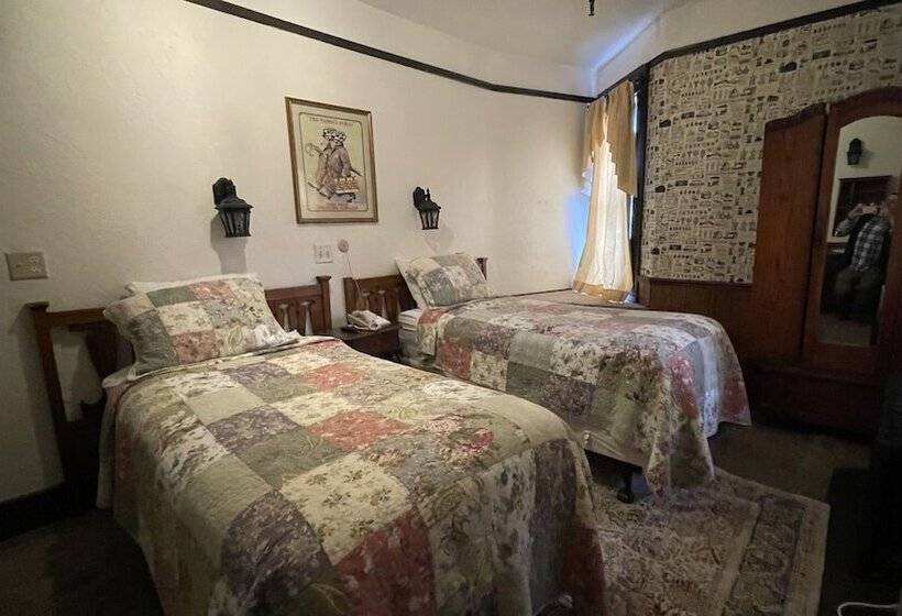 غرفة إقتصادية حمام مشترك, Alaskan Hotel And Bar