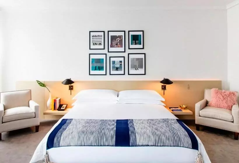 اتاق استاندارد, The Chicago Hotel Collection Ambassador Gold Coast