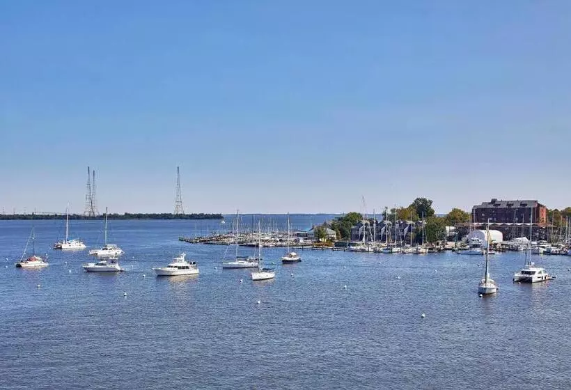 オーシャンビュースタンダードルーム, Annapolis Waterfront Hotel, Autograph Collection