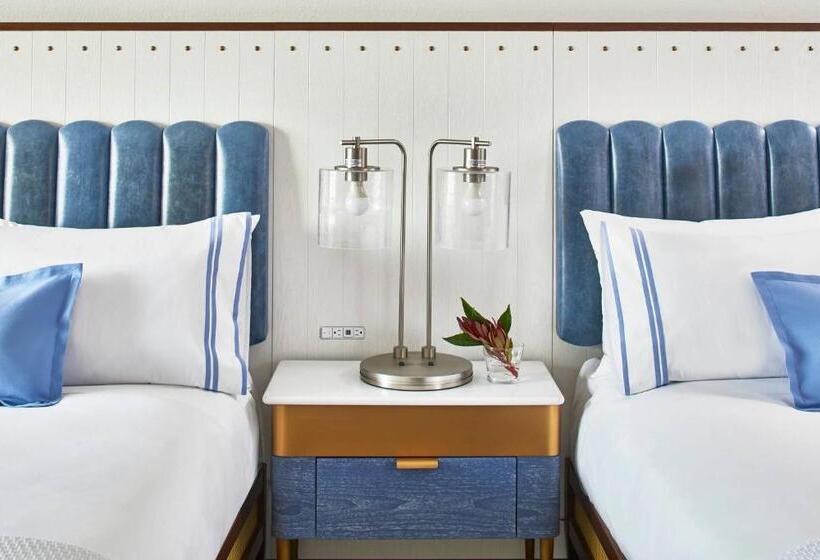 带2个双人床的标准工作室, Annapolis Waterfront Hotel, Autograph Collection