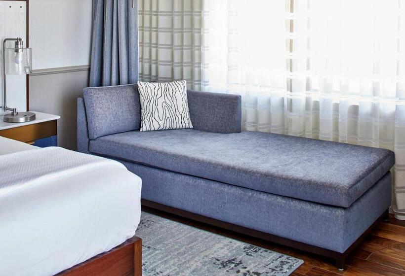 キングサイズベッドのスタンダードルーム, Annapolis Waterfront Hotel, Autograph Collection