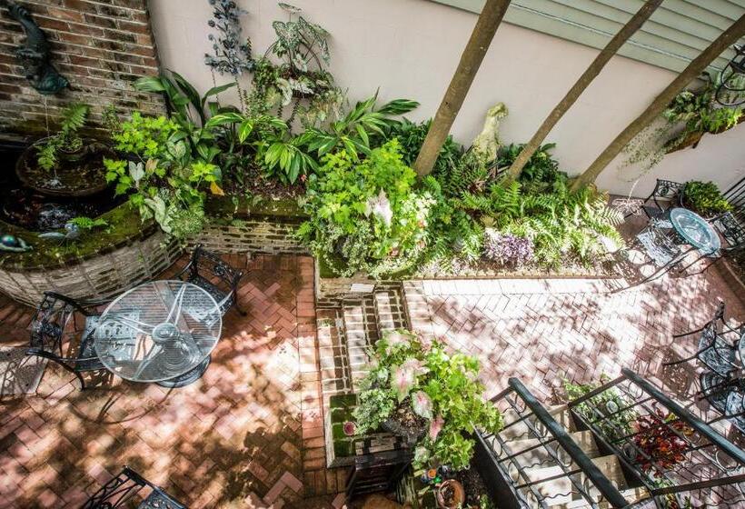 标准间, Ballastone Inn