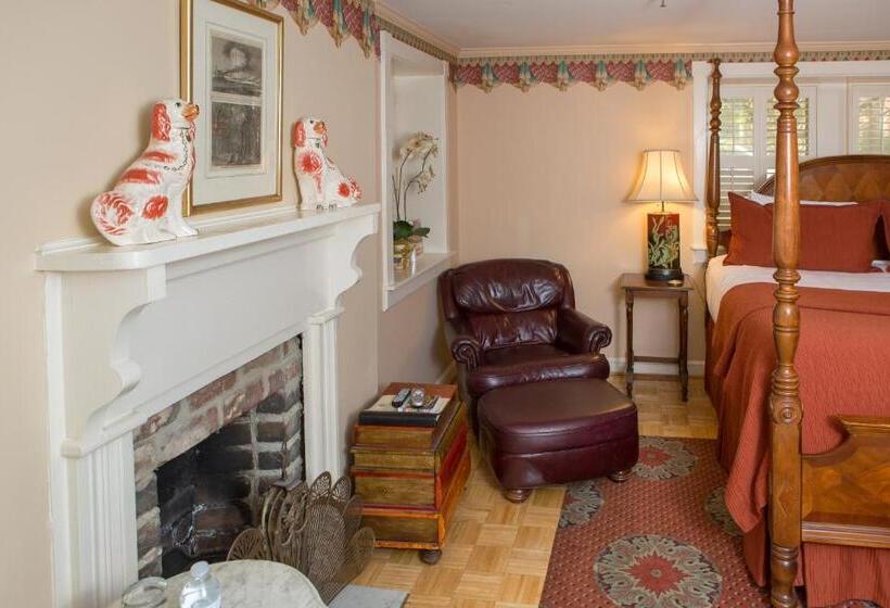 标准间, Ballastone Inn