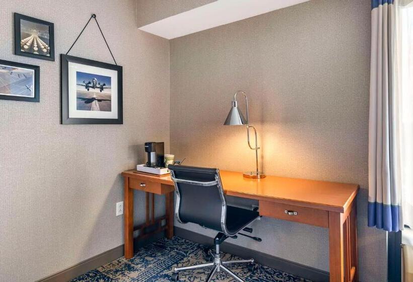 غرفة قياسية سرير كينج, Bangor Aviator Hotel Bw Premier Collection