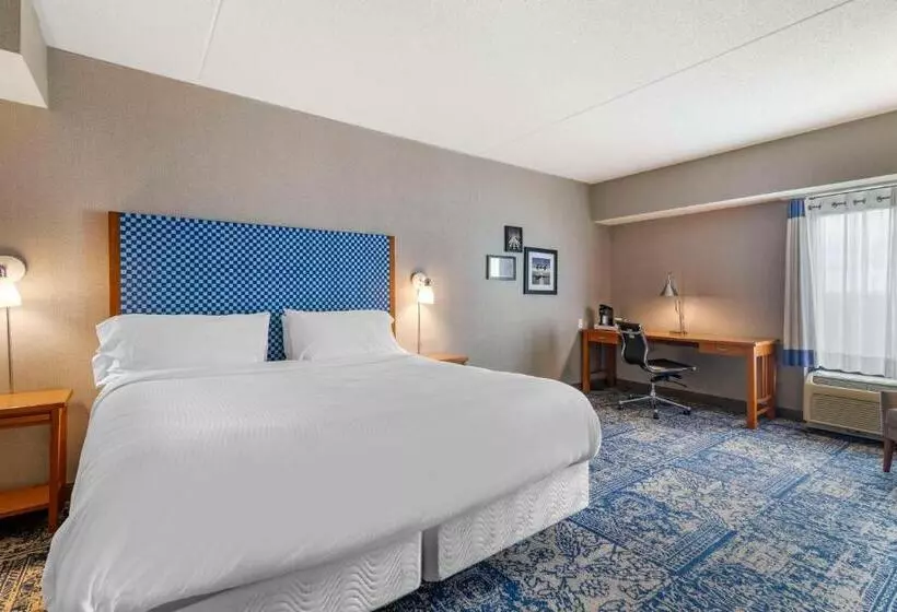 اتاق استاندارد با تخت بزرگ برای معلولان, Bangor Aviator Hotel Bw Premier Collection