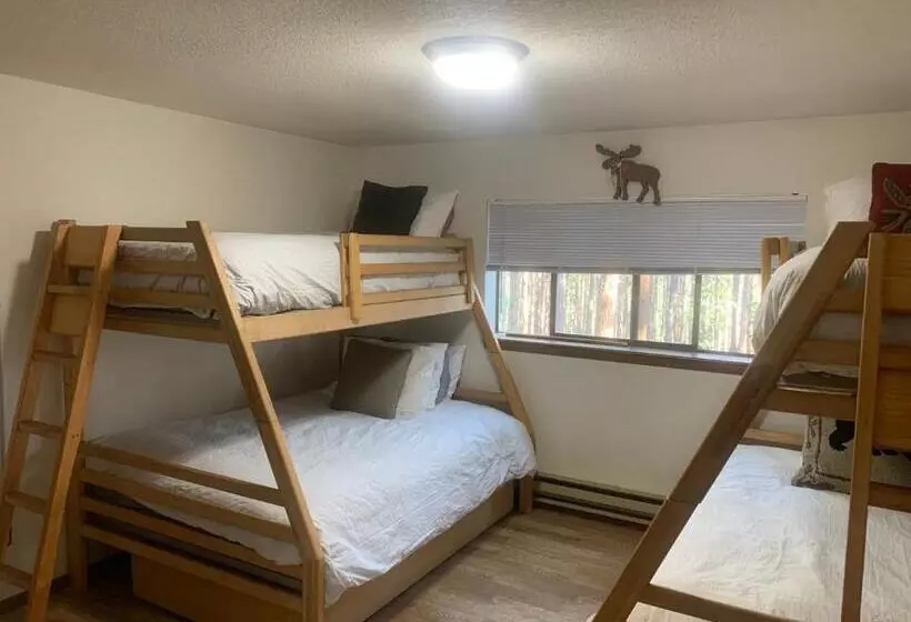 آپارتمان 1 خوابه همکف, Beaver Village Apartment