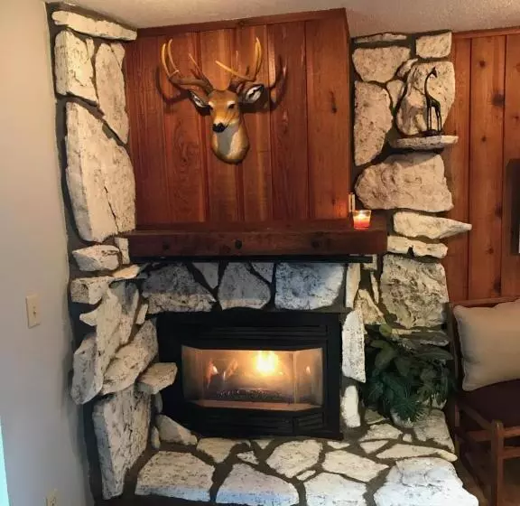 آپارتمان 1 خوابه همکف, Beaver Village Apartment