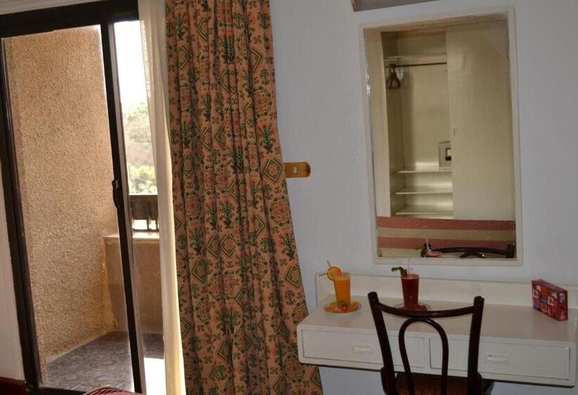 اتاق استاندارد, Beirut Hotel Cairo