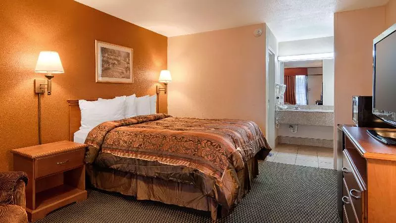 اتاق استاندارد با تخت بزرگ, Best Western Tulsa Airport