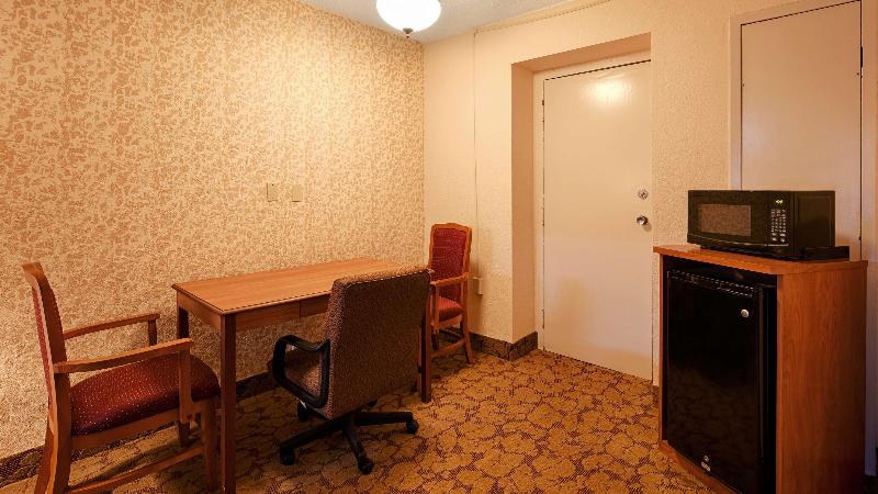 キングサイズベッドのスイートルーム, Best Western Tulsa Airport