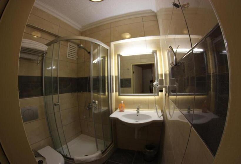 스탠다드 룸, Billurcu