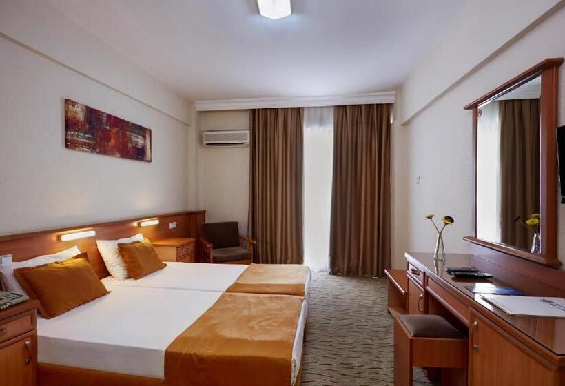 스탠다드 룸, Billurcu