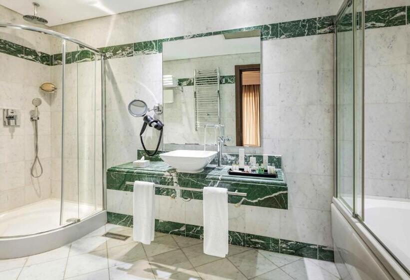 سوییت اجرایی, Celik Palace Convention Center Thermal Spa