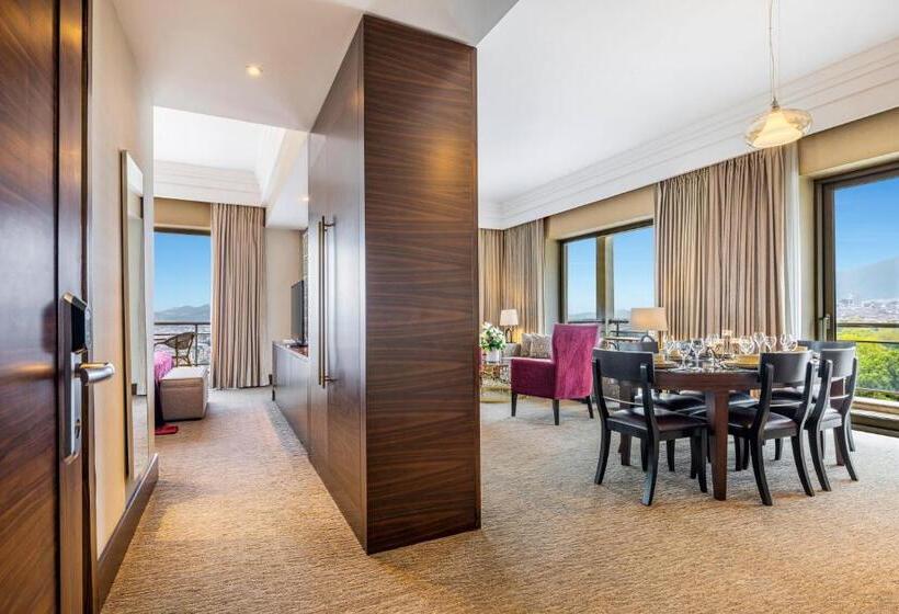 سوئیت با تخت بزرگ, Celik Palace Convention Center Thermal Spa