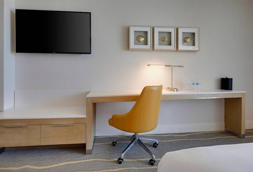 غرفة قياسية سرير مزدوج, Delta Hotels By Marriott Daytona Beach Oceanfront