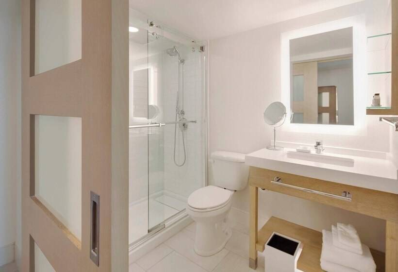 غرفه قياسيه سريرين مزدوجين, Delta Hotels By Marriott Daytona Beach Oceanfront