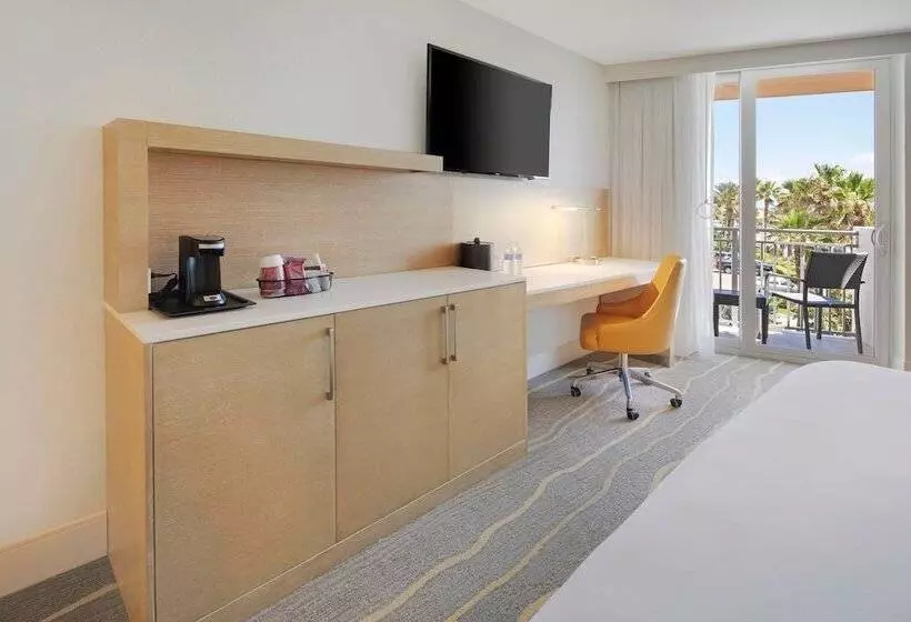 ２ダブルベッドのスタンダードルーム, Delta Hotels By Marriott Daytona Beach Oceanfront