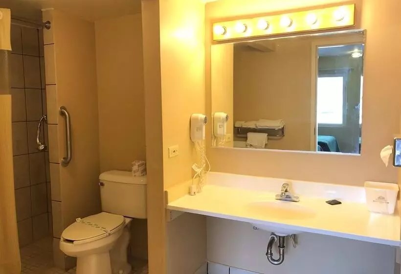 ２ダブルベッドのスタンダードルーム, Fairbridge Inn Express Barrington