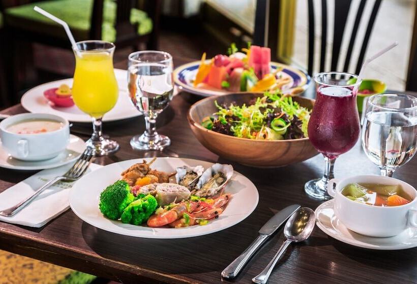 اتاق لوکس, The Grand