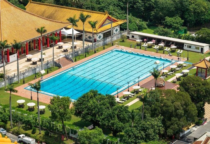 اتاق استاندارد, The Grand