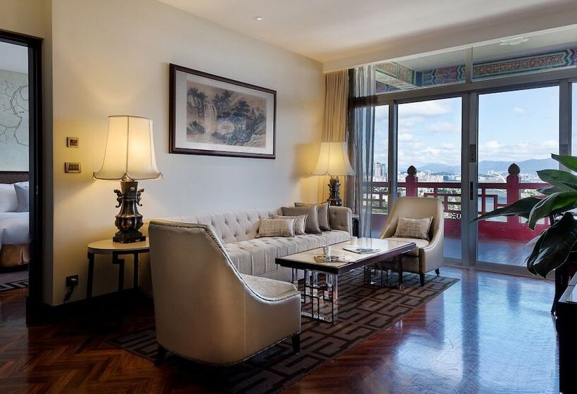 اتاق استاندارد, The Grand