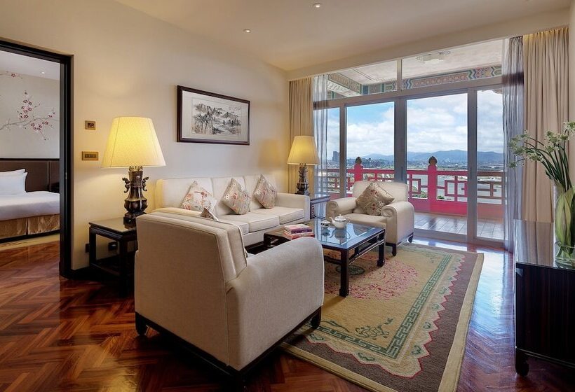 اتاق استاندارد, The Grand